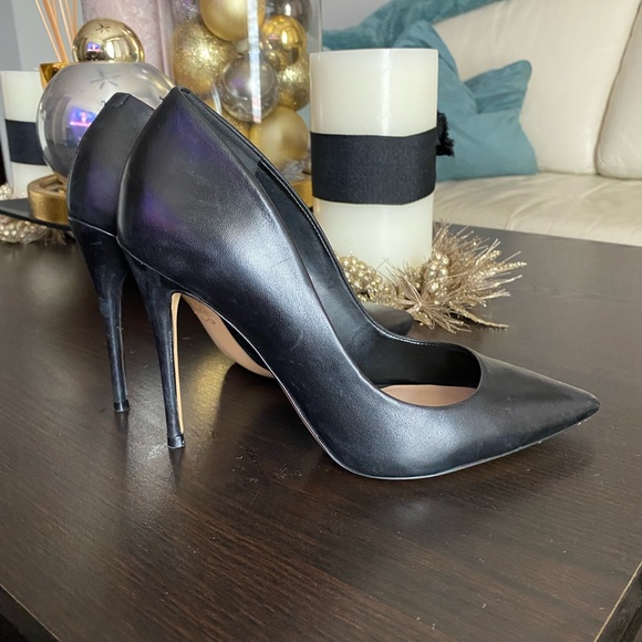 Steve Madden Stecy Leather Pumps - Picture 1 of 6